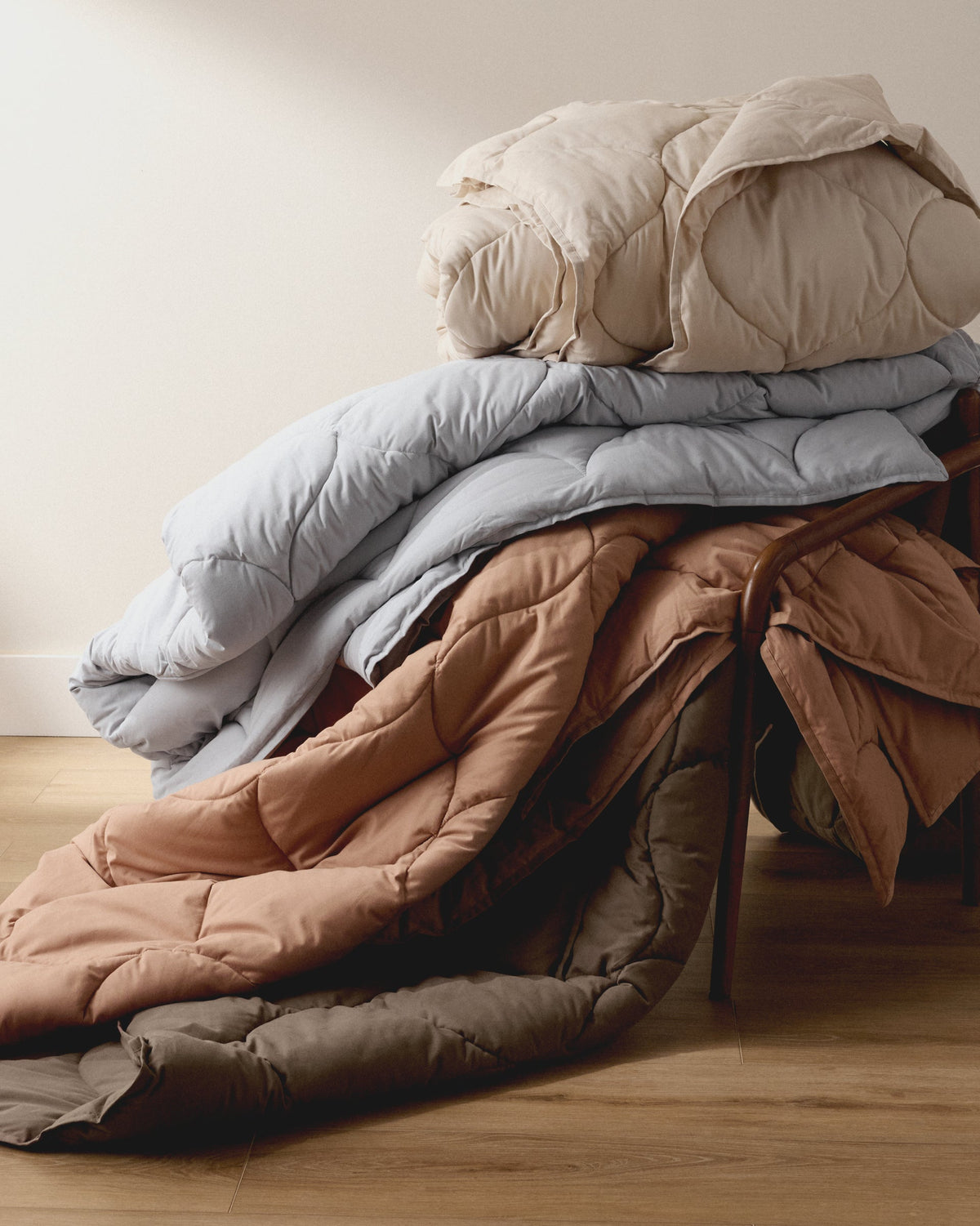 Cotton Drift Comforter (Bone)
