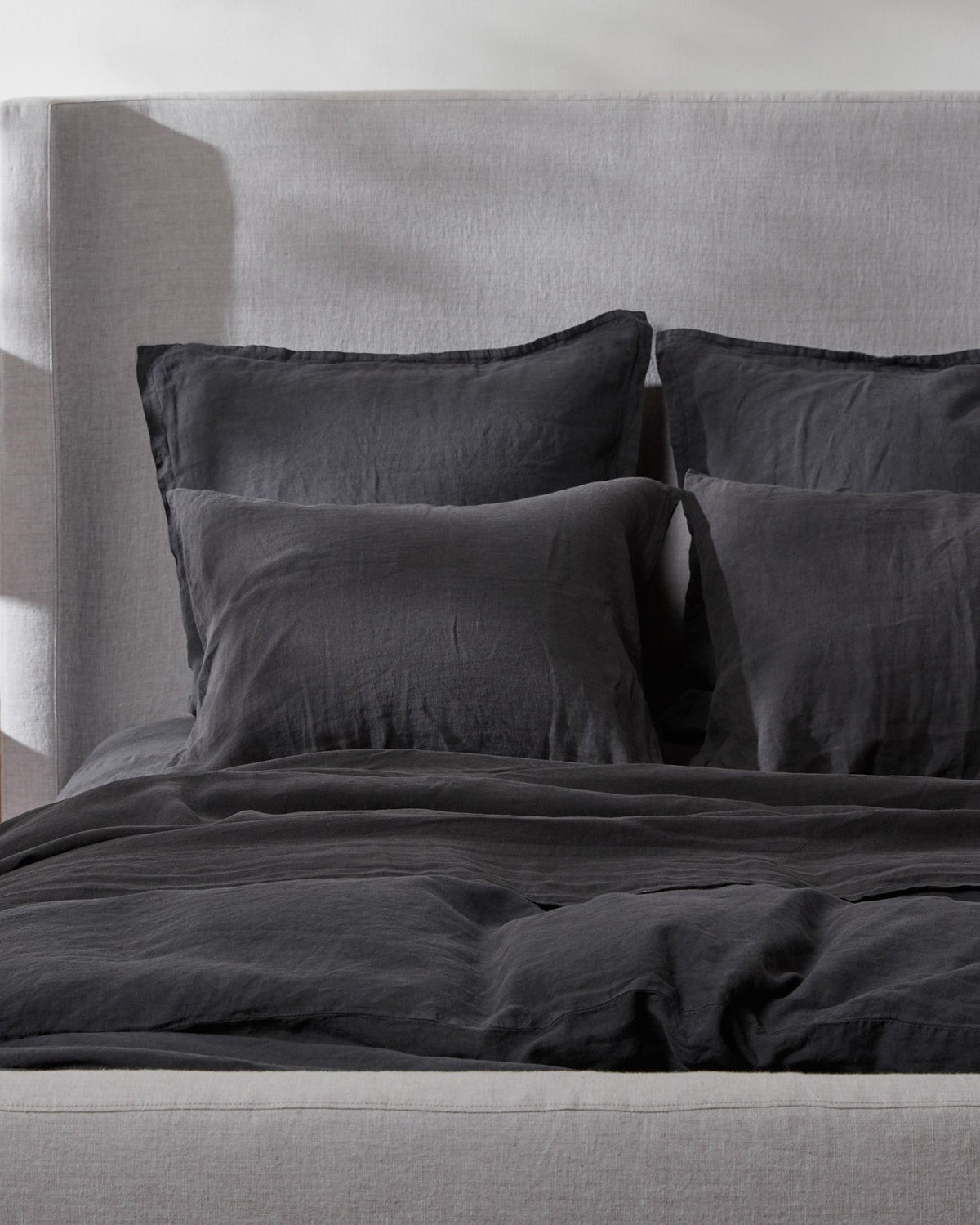 Linen Pillowcase Set - FINAL SALE (Coal)