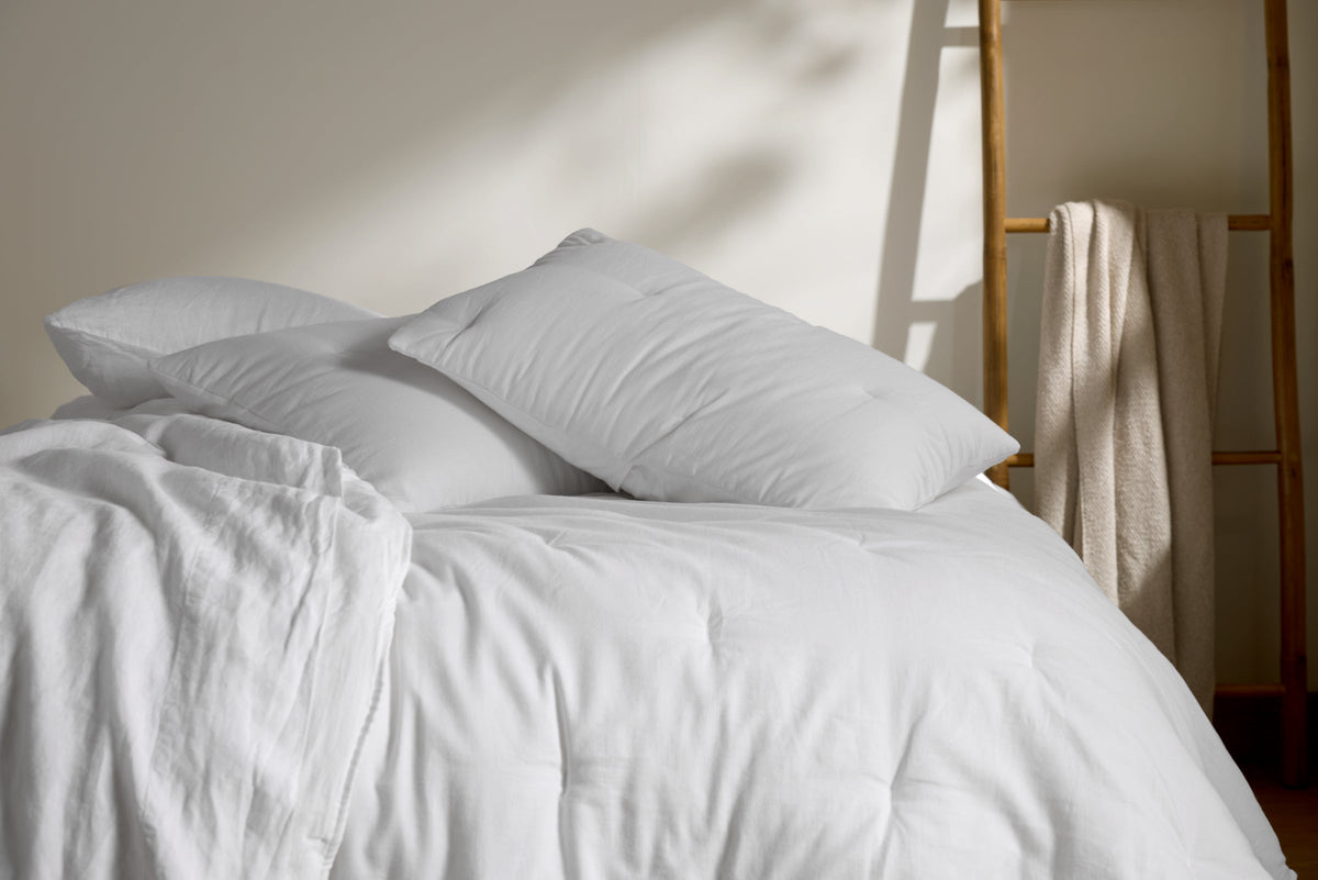 Soft Cotton Quilt - FINAL SALE (White))
