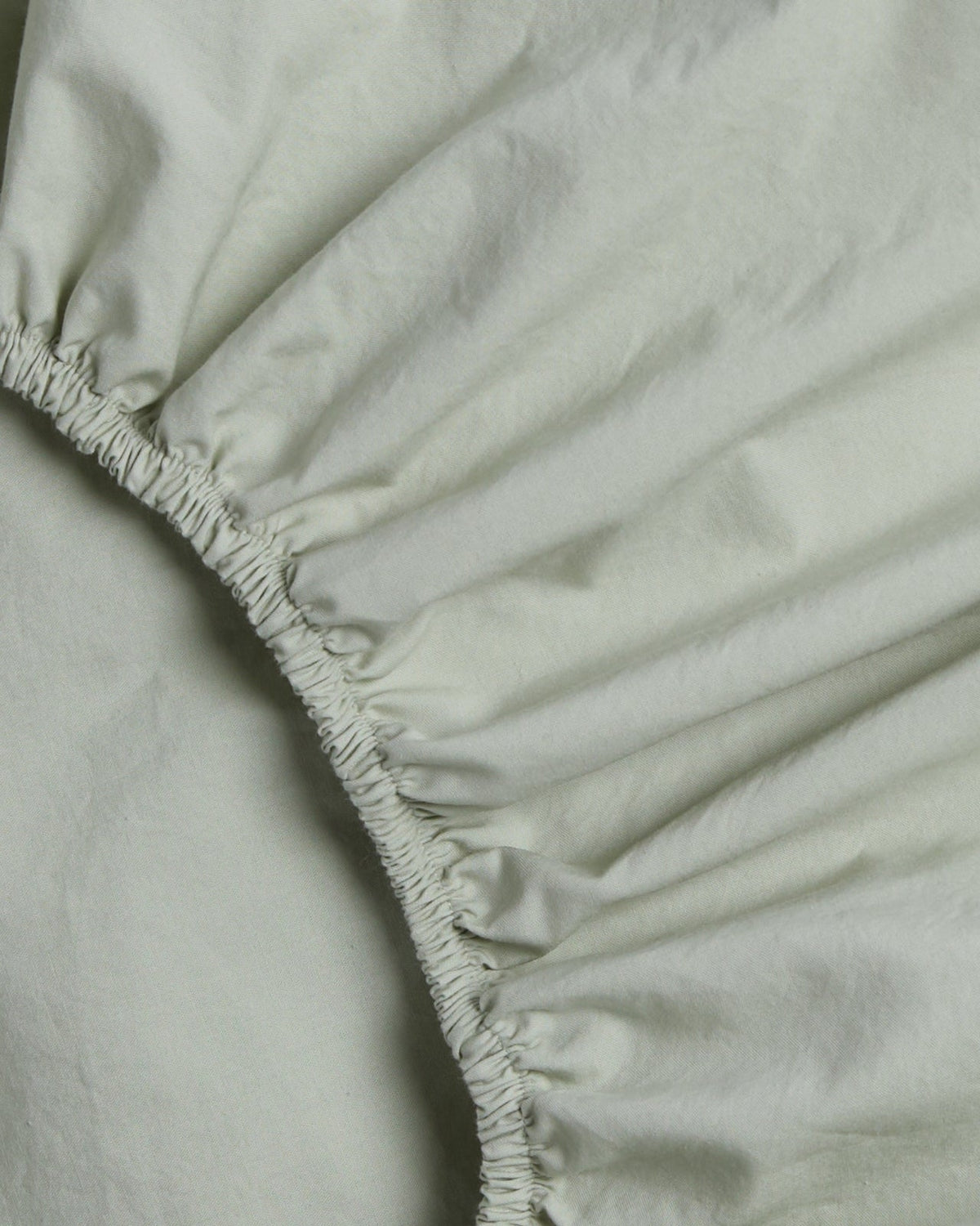 Percale Fitted Sheet - FINAL SALE (Sage)