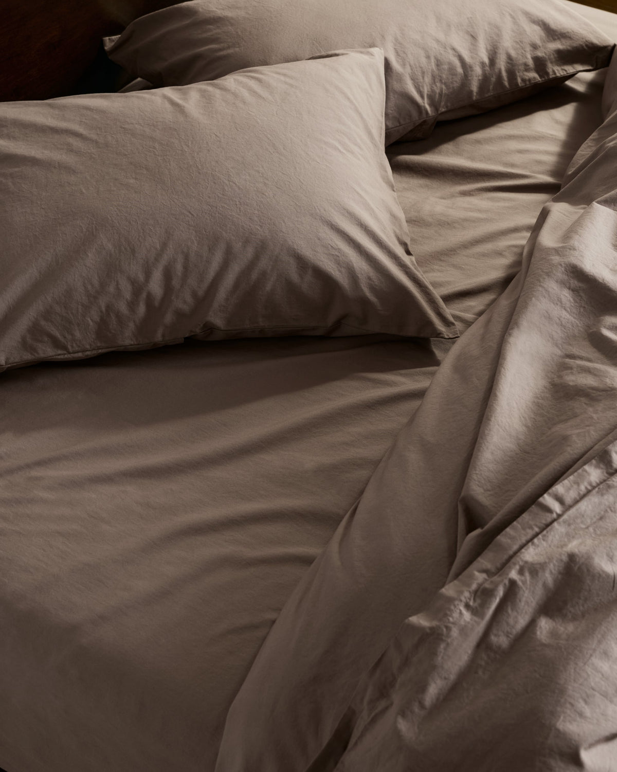 Percale Fitted Sheet (Warm Grey)