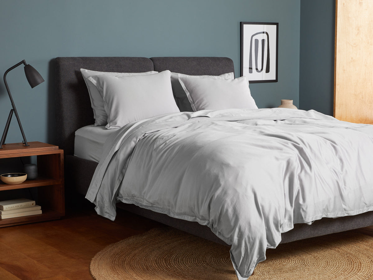 Sateen Fitted Sheet (Light Grey)